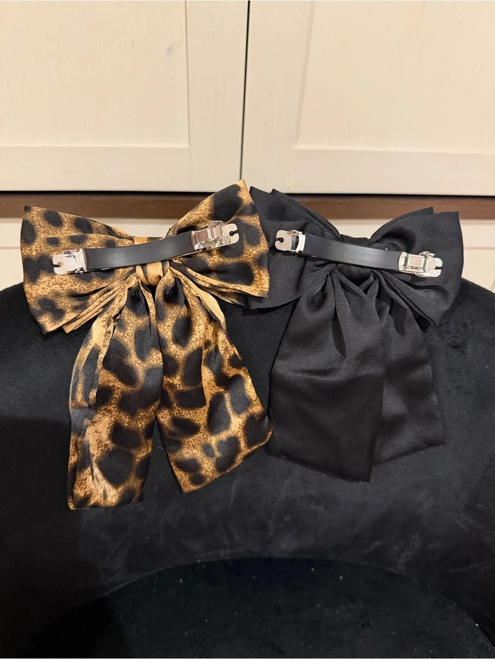 Amazon Leopard Print and Black Bow Hair Clips